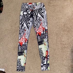 Reebok graffiti leggings